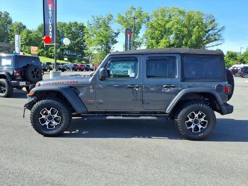 Used 2022 Jeep Wrangler Unlimited Rubicon w/ Cold Weather Group AWD/4WD image 8
