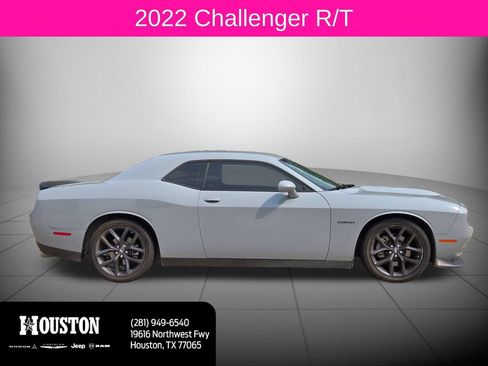 Used 2022 Dodge Challenger R/T w/ Blacktop Package RWD image 2