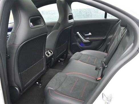 Used 2023 Mercedes-Benz CLA 250 4MATIC image 13