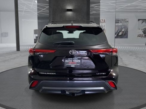 Used 2021 Toyota Highlander Limited FWD image 6
