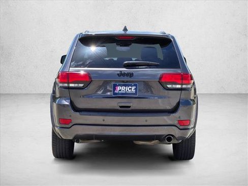 Used 2019 Jeep Grand Cherokee Altitude RWD image 6