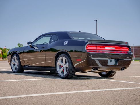 Used 2008 Dodge Challenger SRT8 RWD image 5