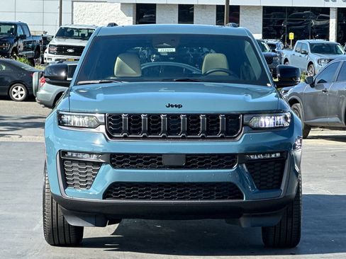 New 2026 Jeep Grand Cherokee Limited image 9