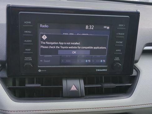 Certified 2021 Toyota RAV4 XLE AWD/4WD image 18