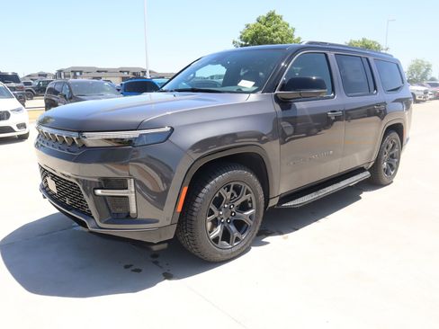 New 2026 Jeep Grand Wagoneer 4WD image 11