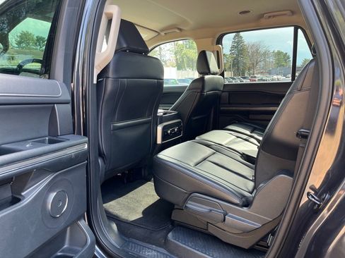 Used 2024 Ford Expedition Max XLT AWD/4WD image 10