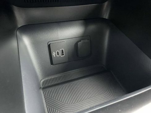 New 2026 Ford Explorer Active image 10