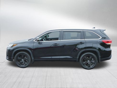 Used 2019 Toyota Highlander Limited AWD/4WD image 4