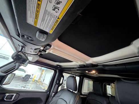 Used 2022 Jeep Wrangler Unlimited Sport AWD/4WD image 44