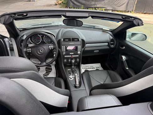 Used 2007 Mercedes-Benz SLK 280 w/ AMG Sport Pkg image 20