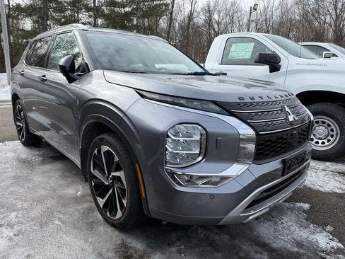 Used 2023 Mitsubishi Outlander SEL 40th Anniversary image 8