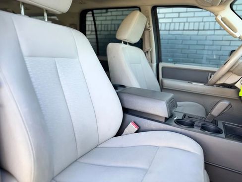Used 2011 Ford Expedition EL XLT image 19