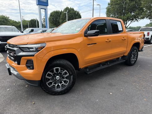 Used 2026 Chevrolet Colorado Z71 AWD/4WD image 5