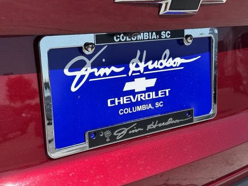 Used 2024 Chevrolet Trax RS w/ Sunroof Package FWD image 16