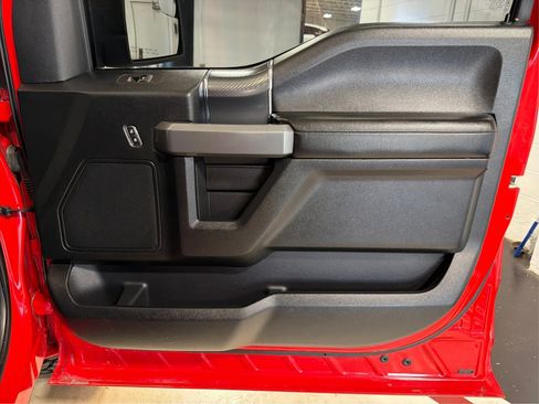 Used 2018 Ford F150 XLT w/ Equipment Group 302A Luxury AWD/4WD image 25
