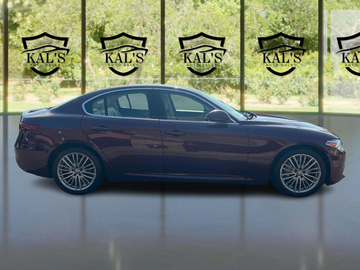 Used 2019 Alfa Romeo Giulia Ti w/ Quick Order Package 22X Lusso AWD/4WD image 4