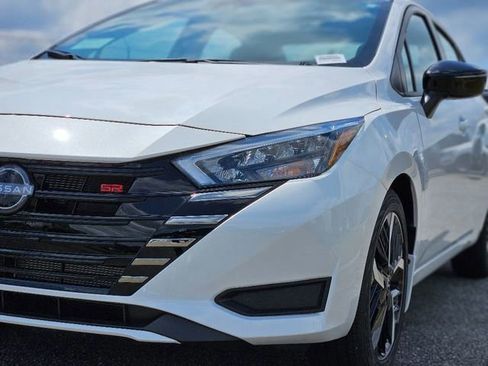 New 2025 Nissan Versa SR w/ Trunk Package image 6