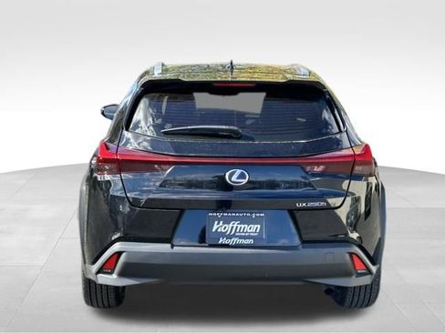 Certified 2022 Lexus UX 250h w/ Accessory Package (Z1) image 6