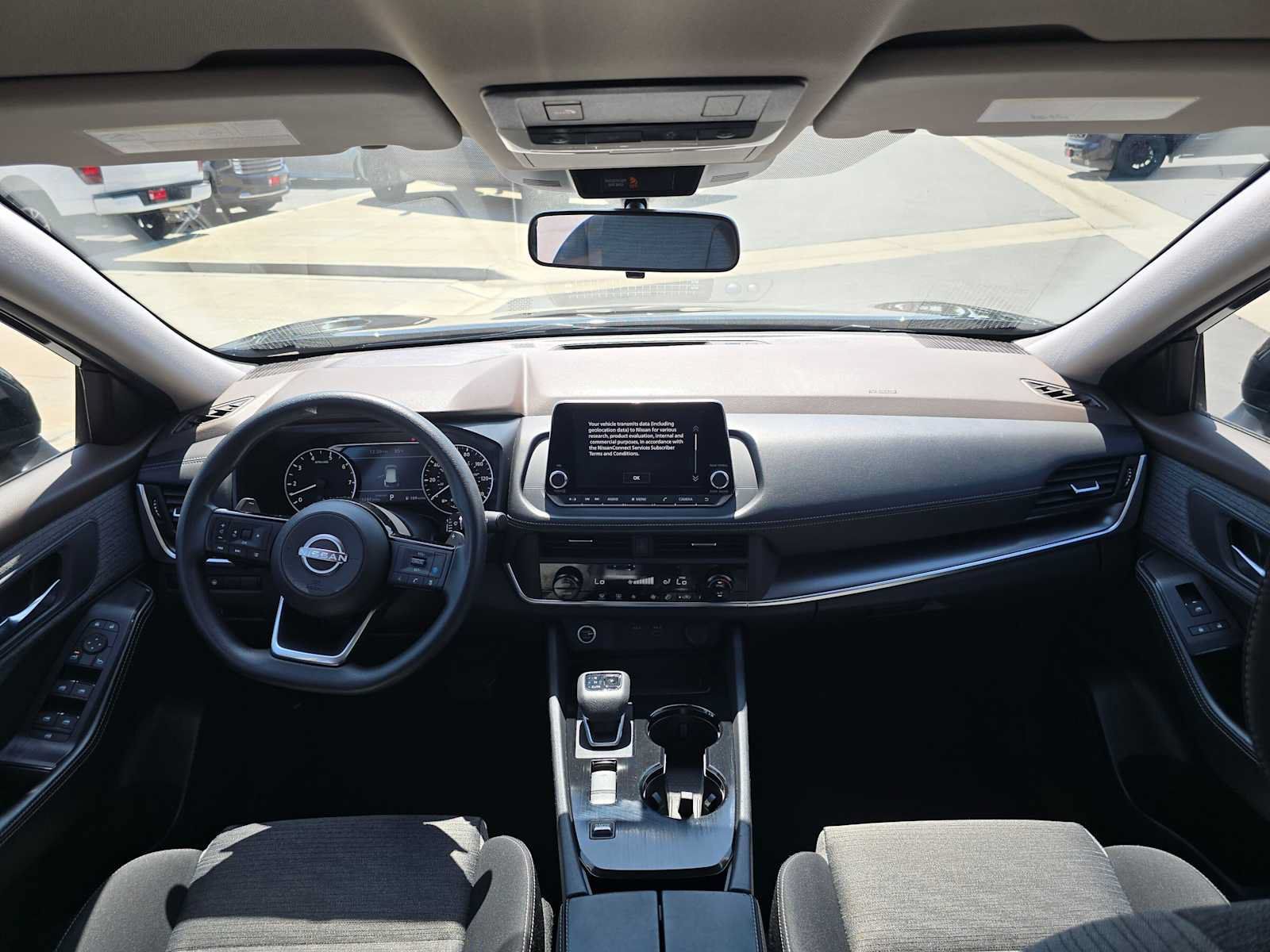 Used 2023 Nissan Rogue SV FWD image 18