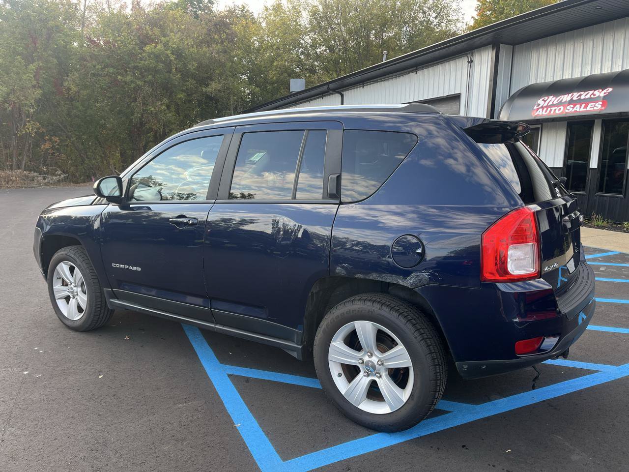 Used 2012 Jeep Compass Sport AWD/4WD image 7