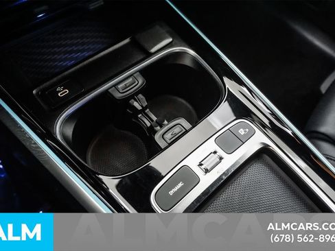 Used 2024 Mercedes-Benz EQB 250+ image 40