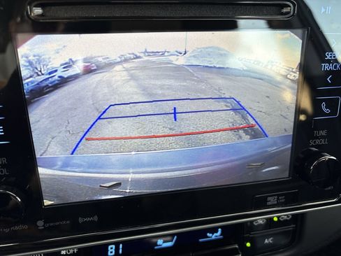 Used 2019 Toyota Corolla XLE image 18