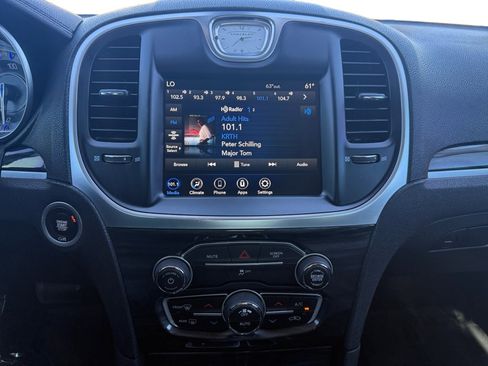 Used 2021 Chrysler 300 Touring w/ Driver Convenience Group image 14