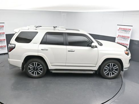 Used 2023 Toyota 4Runner Limited AWD/4WD image 17
