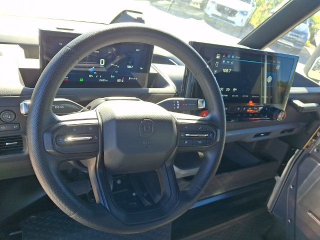 Used 2024 Chevrolet Brightdrop 600 w/ Battery Pack, Max Range AWD/4WD image 3