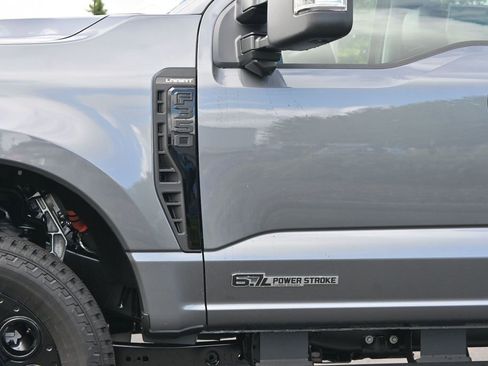 New 2026 Ford F350 Lariat w/ Black Appearance Package AWD/4WD image 12