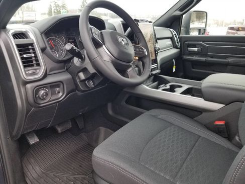 New 2026 RAM 2500 Big Horn AWD/4WD image 12