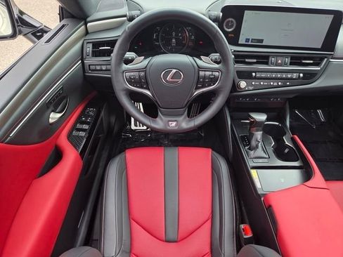 Used 2025 Lexus ES 350 F Sport FWD image 4