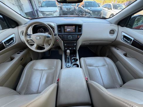 Used 2014 Nissan Pathfinder SL w/ Trailer Tow Package AWD/4WD image 48