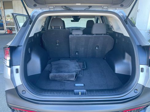Used 2025 Kia Sportage LX image 31