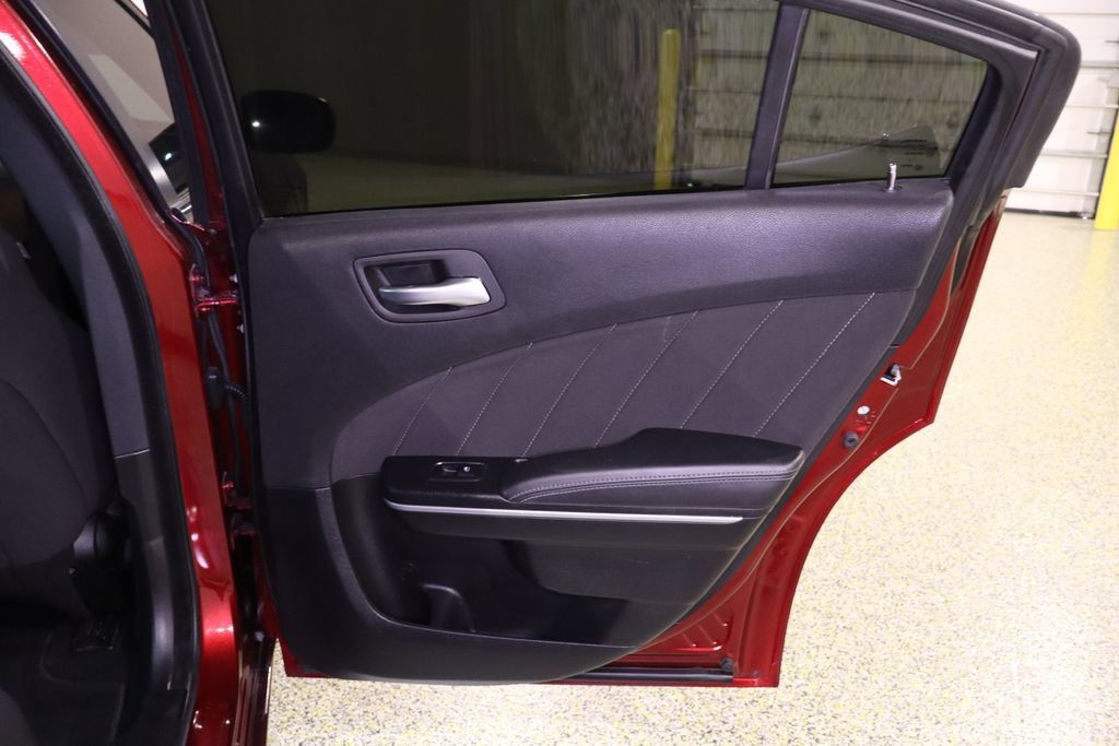 Used 2020 Dodge Charger SXT RWD image 34
