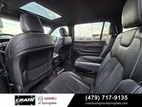 Used 2023 Jeep Grand Cherokee L Laredo AWD/4WD image 29