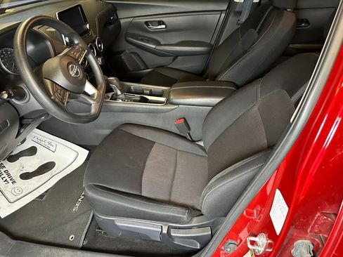 Used 2024 Nissan Sentra SV FWD image 20