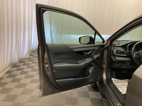Used 2023 Subaru Outback Limited AWD/4WD image 22