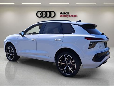 New 2026 Audi Q3 quattro 2.0T AWD/4WD image 3