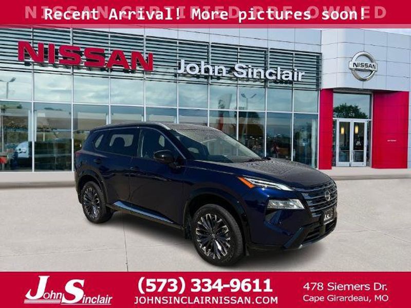 Certified 2025 Nissan Rogue Platinum w/ Tech Package image 1