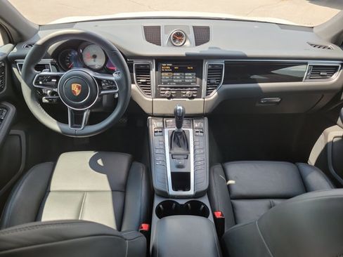 Certified 2015 Porsche Macan S AWD/4WD image 16