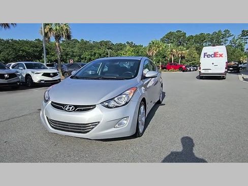 Used 2013 Hyundai Elantra Limited w/ Technology Pkg FWD image 34