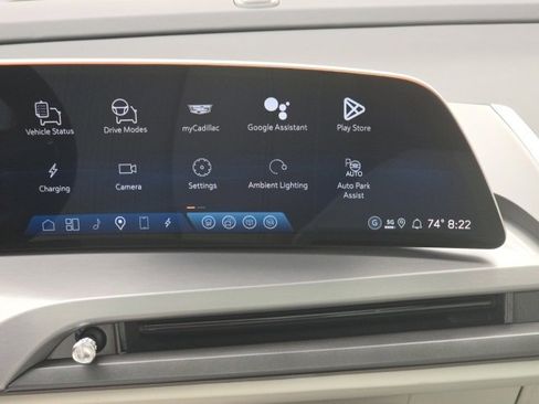 New 2026 Cadillac Vistiq Sport w/ LPO, Floor Liner Package image 26