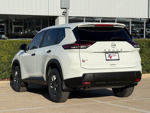 New 2026 Nissan Rogue S image 7