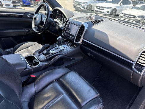 Used 2013 Porsche Cayenne Diesel AWD/4WD image 11