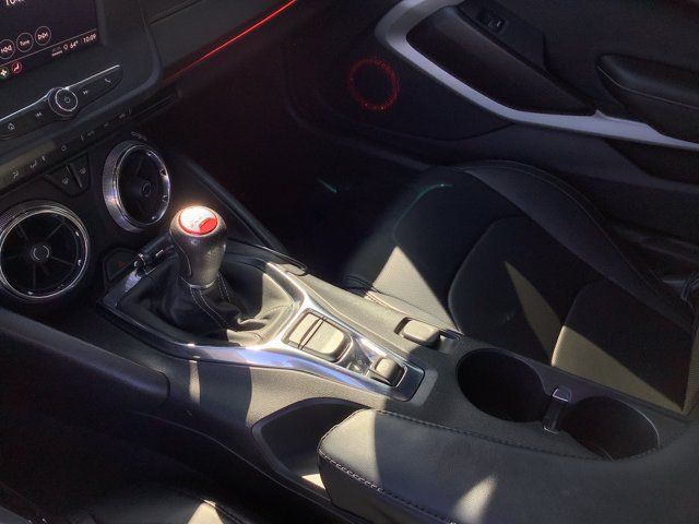 Used 2022 Chevrolet Camaro LT RWD image 16