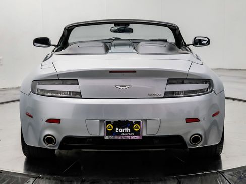 Used 2009 Aston Martin V8 Vantage Convertible image 14