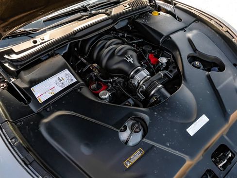 Used 2018 Maserati GranTurismo Sport RWD image 60