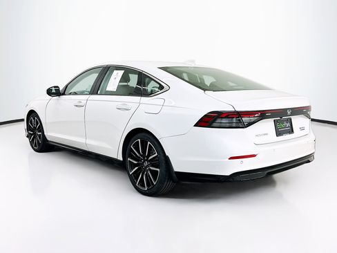 Used 2023 Honda Accord Touring image 5