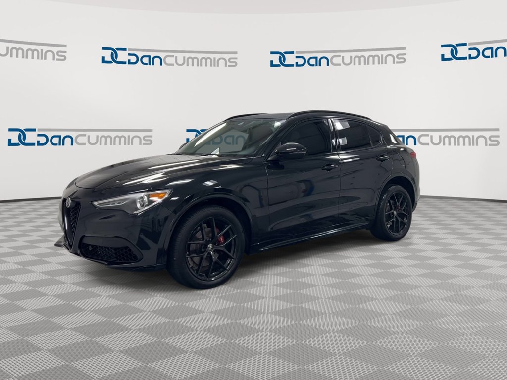 Used 2021 Alfa Romeo Stelvio Ti w/ Nero Edizione AWD/4WD image 4